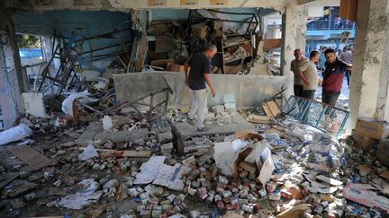 Les locaux d'une école après une frappe aérienne israélienne le site de Nuseirat, dans la bande de Gaza, le 11 septembre 2024. (MAJDI FATHI / NURPHOTO / AFP)