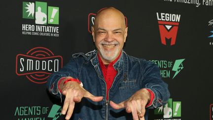 Le dessinateur de comics George Pérez photographié lors d'un hommage à Stan Lee au TCL Chinese Theatre de Hollywood, le 30 janvier 2019. (GABRIEL OLSEN / GETTY IMAGES NORTH AMERICA)