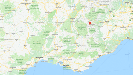 Des militants antifascistes ont forcé un barrage de gendarmerie français au niveau de la commune italienne de Claviere et de la commune française de Montgenèvre, dimanche 22 avril. (GOOGLE MAPS)