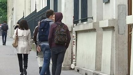  Attouchements sexuels dans un collège parisien : "Moi en sixième, je n'avais pas ce désir chelou" 