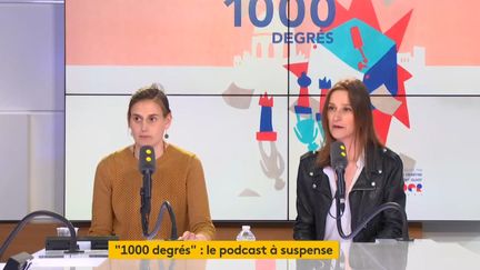 Emilie Denètre (à gauche) et Adèle Humbert (à droite), journalistes et productrices de podcasts. Le 21 mai 2019 sur franceinfo. (FRANCEINFO / RADIOFRANCE)