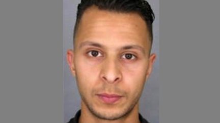 Terrorisme : premier procès de Salah Abdeslam, à Bruxelles