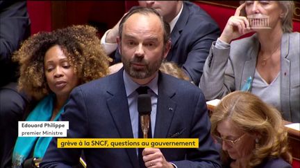 Edouard Philippe sur la SNCF : "Le statu quo n'est pas acceptable"