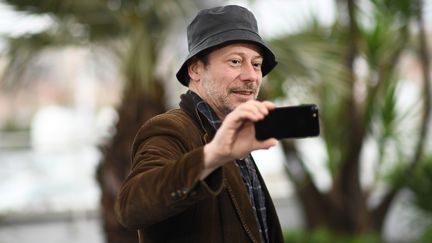 L'acteur Mathieu Amalric, le 13 mai 2018 au photocall du Festival de Cannes (Alpes-Maritimes). (ANNE-CHRISTINE POUJOULAT / AFP)