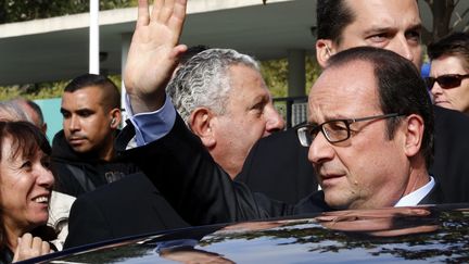 Le chef de l'Etat, Fran&ccedil;ois Hollande, lors d'une visite &agrave; Marseille, le 8 octobre 2015. (JEAN-PAUL PELISSIER / POOL)