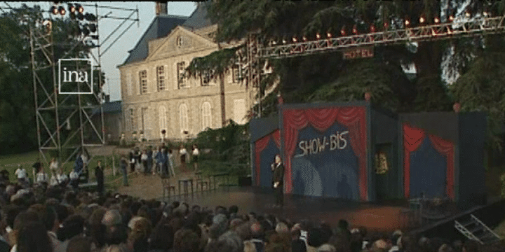 Jean-Claude Brialy sur scène
 (France 3 / Culturebox / capture d&#039;écran)