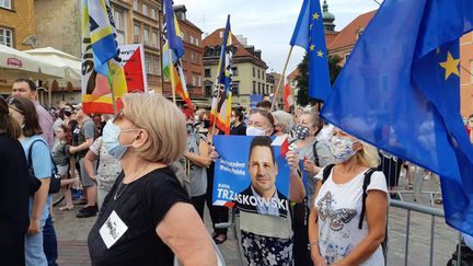 Dernier meeting du candidat&nbsp;Rafał Trzaskowski, maire de Varsovie, avant la présidentielle en Pologne le 28 juin 2020. (LUDOVIC PIEDTENU / RADIO FRANCE)