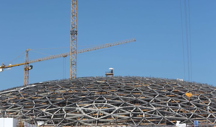 Détail du dôme du Louvre d'Abou Dhabi en construction. Le musée est créé par Jean Nouvel (4 novembre 2014)
 (Marwan Naamani / AFP)