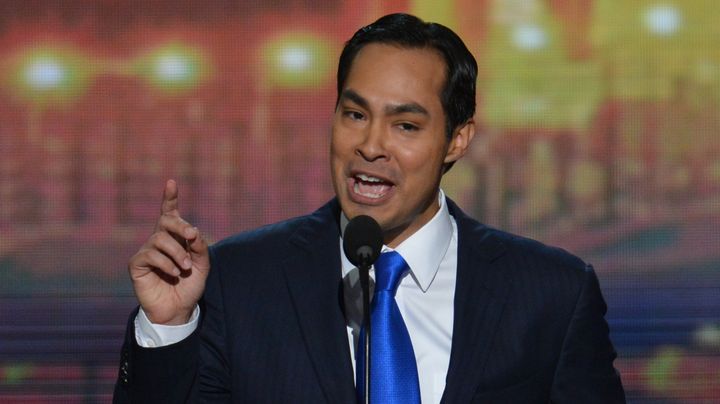 Julian Castro, le&nbsp;maire de San Antonio&nbsp;(Texas), pendant son discours le 4 septembre 2012 &agrave; la convention d&eacute;mocrate &agrave; Charlotte (Caroline du Nord). (STAN HONDA / AFP)