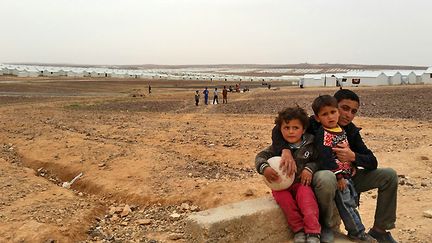 &nbsp; (Depuis 2011, des millions de Syriens ont fui les combats et leur pays pour se réfugier dans les pays voisins, comme ici dans le camp jordanien d’Azraq © Radio France / Isabelle Labeyrie)