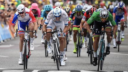 Le sprint de Valence remporté par Peter Sagan (JEFF PACHOUD / AFP)