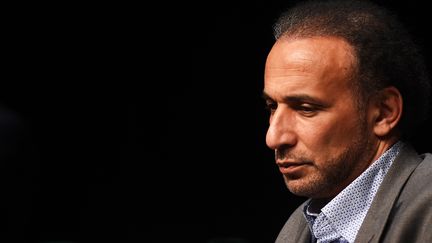 Tariq Ramadan, lors d'une conférence, à Bordeaux, le 26 mars 2016. (MEHDI FEDOUACH / AFP)