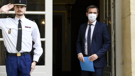 Le ministre de la Santé, Olivier Véran, le 17 juillet 2020 à Paris. (BERTRAND GUAY / AFP)