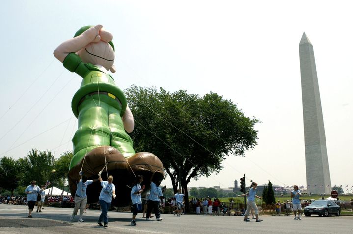 Un Beetle Bailey géant transporté à Washington pour la parade de la fête nationale du 4 juillet en 2003.
 (EVAN VUCCI/EPA/Newscom/MaxPPP)