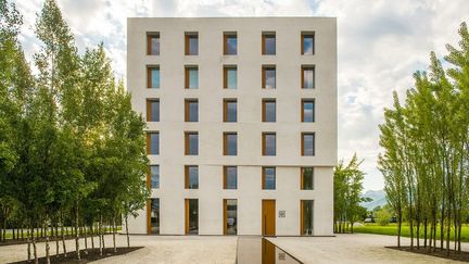 Le bâtiment "22 26" conçu par Baumschlager Eberle Architects et situé à Lucerne, en Suisse. (BAUMSCHLAGER-ELBERLE.COM)