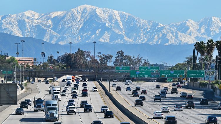 Cars on a road near Los Angeles, California (USA).  (FREDERIC J. BROWN / AFP)