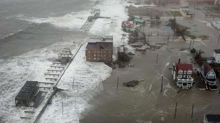 La ville d'Atlantic City (New Jersey) sous les eaux en raison du passage du cyclone Sandy le 29 octobre 2012. (DANN CUELLAR / AP / SIPA)