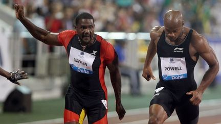 Justin Gatlin devance Asafa Powell 