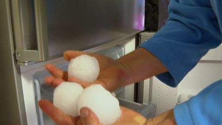 Lundi 20 juin dans la soirée, plusieurs départements du Sud-ouest ont été touchés par des orages violents. La grêle a détruit de nombreuses maisons et a provoqué le désarroi des habitants.&nbsp;
 (FRANCE 2)