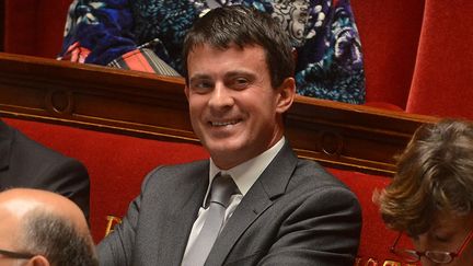 Le ministre de l'Int&eacute;rieur, manuel Valls, pendant la s&eacute;ance de questions au gouvernement, &agrave; l'Assembl&eacute;e nationale, le 2 octobre 2013. (ANTOINE ANTONIOL / SIPA)