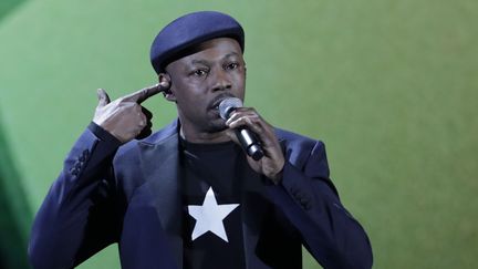 Le rappeur MC Solaar lors de la 33e édition des Victoires de la Musique le 9 février 2018. (THOMAS SAMSON / AFP)