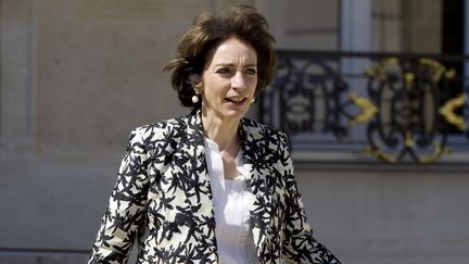 La ministre de la Sant&eacute;, Marisol Touraine, quitte l'Elys&eacute;e le 14 mai 2014 apr&egrave;s le Conseil des ministres.&nbsp; (ALAIN JOCARD / AFP)