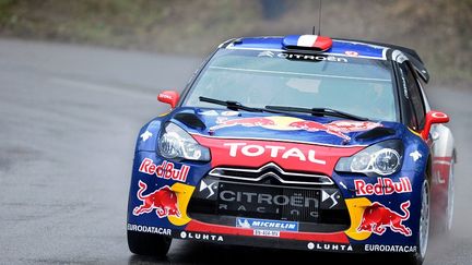 La Citro&euml;n DS 3 de S&eacute;bastien Loeb lors du Rallye Monte-Carlo le 20 janvier 2012 &agrave; Bouvante (Dr&ocirc;me). (PHILIPPE MERLE / AFP)