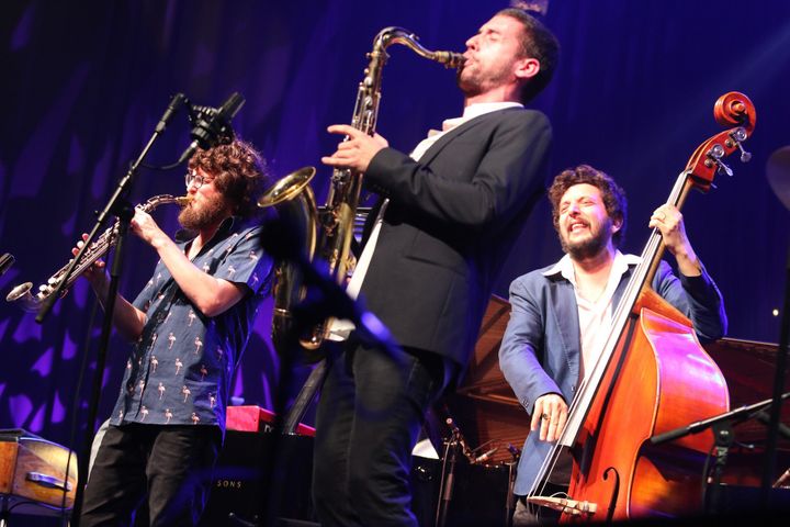 Omer Avital (à droite) et son quintet à Jazz in Marciac 2017. 
 (Sebastien LAPEYRERE/MAXPPP)