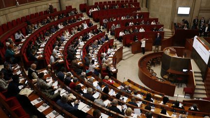 Les 150 citoyens tirés au sort pour participer à la Convention citoyenne pour le climat font des propositions pour lutter contre le réchauffement climatique, le 4 octobre 2019 au Conseil économique, social et environnemental à Paris.&nbsp; (MAXPPP)