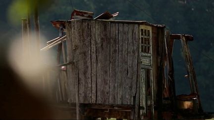 Bretagne : des cabanes de pêcheurs sauvées par une association (france 2)