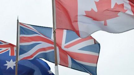 Drapeaux australien, britannique et canadien (ARTUR WIDAK / NURPHOTO)