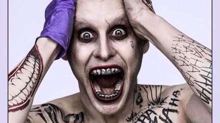 Capture &eacute;cran d'un tweet du r&eacute;alisateur David Ayer qui a photographi&eacute; l'acteur Jared Leto, qui incarnera le Joker dans le film Suicide Squad" en 2016. (DAVID AYER / TWITTER)