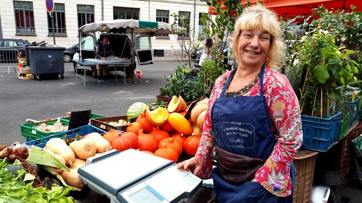 Marie vendeuse de fruits et légumes dans le Vieux-Lille, août 2018. (Benjamin Illy / RADIO FRANCE)