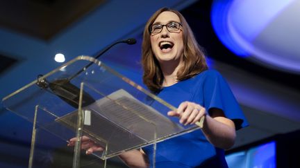 La démocrate Sarah McBride, le 5 novembre 2024, lors d'un meeting Wilmington (Delaware). (PAMELA SMITH/AP / SIPA)