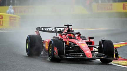 Charles Leclerc, pilote Ferrari, lors des essais du Grand Prix de Belgique, vendredi 28 juillet 2023. (DURSUN AYDEMIR / AFP)