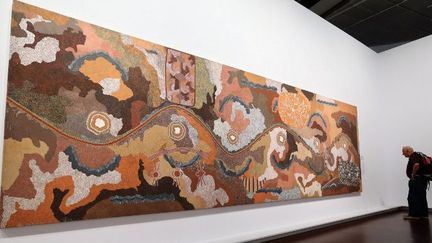 Le musée du Quai Branly expose en ce moment des peintures aborigènes (9 octobre 2012)
 (Thomas Samson / AFP)