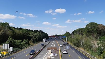 L'autoroute A10 au nord d'Orléans en août 2019.&nbsp; (ANNE OGER / FRANCE-BLEU ORLÉANS)