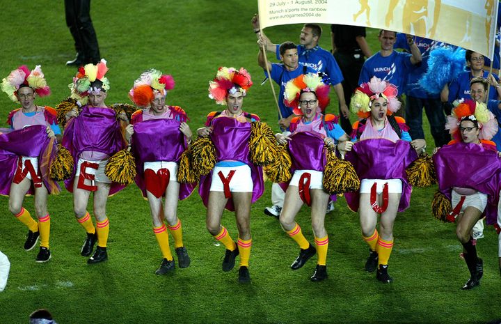 La cérémonie d'ouverture de la 6e édition des Gay Games à Sydney en Australie, le 2 novembre 2002. (GREG WOOD / AFP)