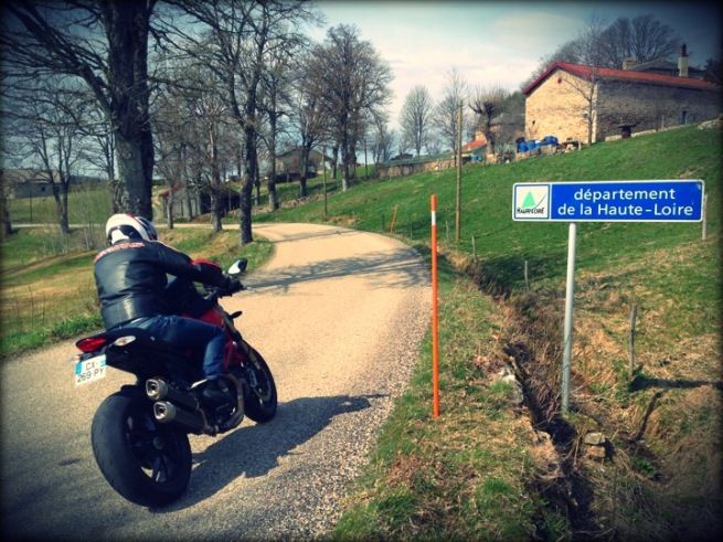 &nbsp; (Des routes sinueuses à souhait, des vues à couper le souffle © Alexis Aubertin)