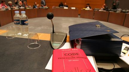 L'affaire Outreau examin&eacute;e lors de la commission d'enqu&ecirc;te parlementaire, &agrave; l'Assembl&eacute;e nationale, &agrave; Paris, le 14 mars 2006.&nbsp; (JOEL SAGET / AFP)