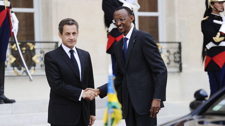 Le président Nicolas Sarkozy recevait son homologue rwandais Paul Kagamé, au palais de l'Élysée le 12 septembre 2011. (FRED DUFOUR / AFP)