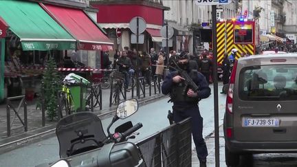 Fusillade à Paris : le profil du tireur interroge (FRANCE 3)