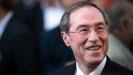 L'ancien ministre de l'Int&eacute;rieur Claude Gu&eacute;ant au si&egrave;ge de l'UMP, &agrave; Paris, le 8 juillet 2013. (MARTIN BUREAU / AFP)