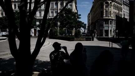 La ville de Lyon (Rhône) sous la chaleur, le 15 août 2023. (JEFF PACHOUD / AFP)