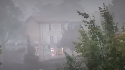 Orages dans la Loire et la Haute-Loire : une nuit très agitée (FRANCE 3)