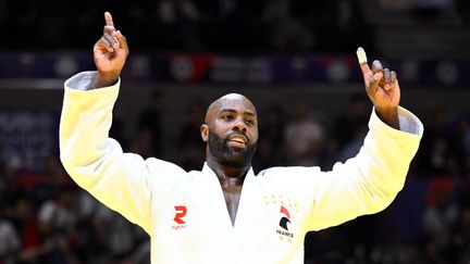 Six ans après son dernier titre, Teddy Riner retrouve le toit du monde. À Doha, le 13 mai 2023, il décroche son 11e titre mondial grâce à un waza-ari dans le golden score face à Inal Tasoev. (AFP)