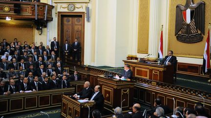 Le pr&eacute;sident &eacute;gyptien, Mohamed Morsi, prononce un discours devant le S&eacute;nat fra&icirc;chement &eacute;lu, le 29 d&eacute;cembre 2012 au Caire (Egypte). (EGYPTIAN PRESIDENCY / AFP)