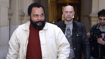 Dieudonn&eacute;, le 12 mars 2015, au palais de justice de Paris. (LOIC VENANCE / AFP)