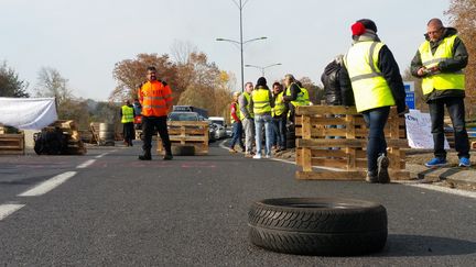 &nbsp;Mobilisation des gilets jaunes à Brive la Gaillarde en Corrèze, en novembre 2018. (NICOLAS BLANZAT / FRANCE-BLEU LIMOUSIN)