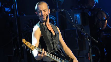 Calogero en concert avec son groupe Circus, aux Folies bergères à Paris, en septembre 2013.
 (SADAKA EDMOND/SIPA)